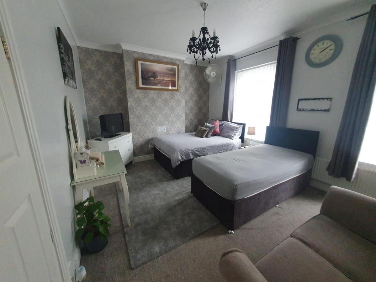 Private Luxury Double Room In Cardiff Exterior photo