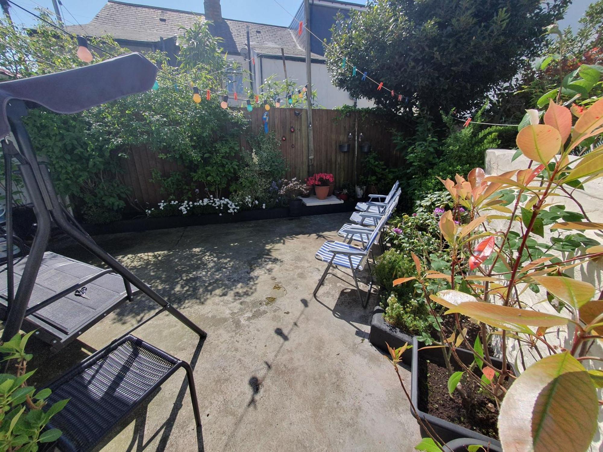 Private Luxury Double Room In Cardiff Exterior photo